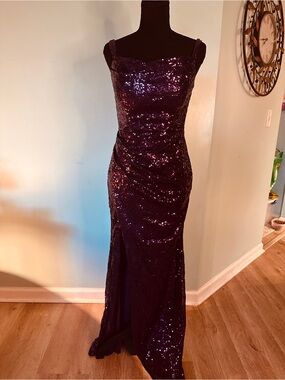 Strap Evening Sequin Prom Dress in Purple